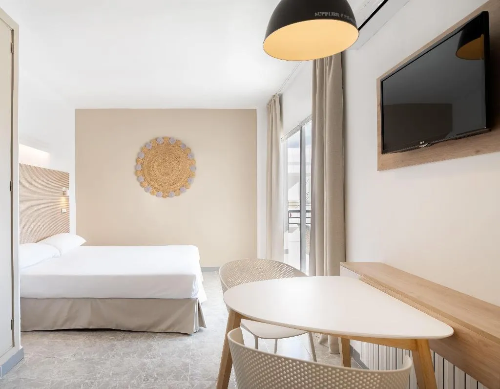 STUDIO PREMIUM Room, Sol Lunamar Palmanova Apartamentos, Majorca