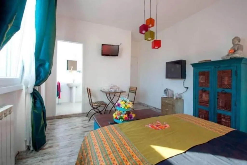 Room, Letto E Latte, Naples
