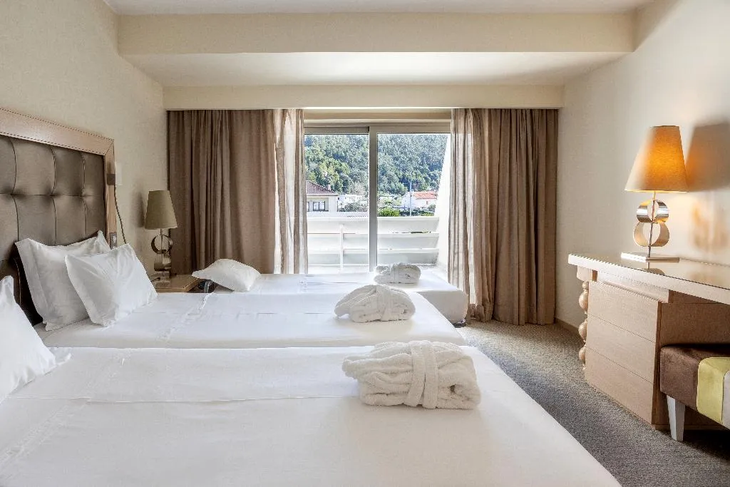 TRIPLE STANDARD Room, Hotel Porta do Sol, Porto