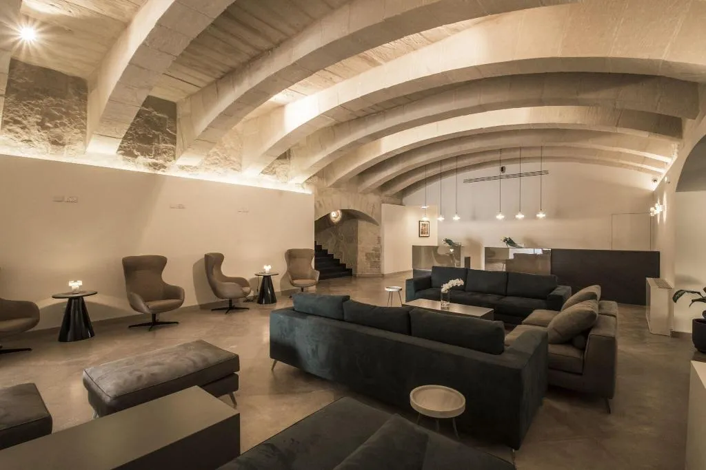 Lobby, Cugó Gran Macina Grand Harbour, Malta