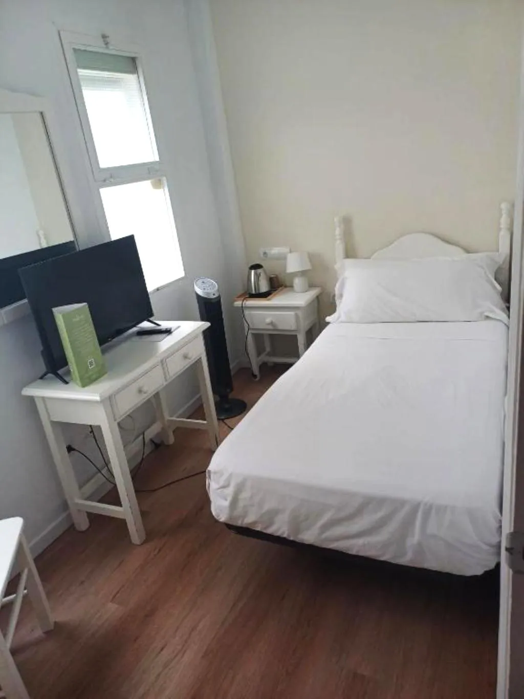 SINGLE STANDARD Room, Hostal Boutique La Malagueña Only Adults by Croma, Costa Del Sol