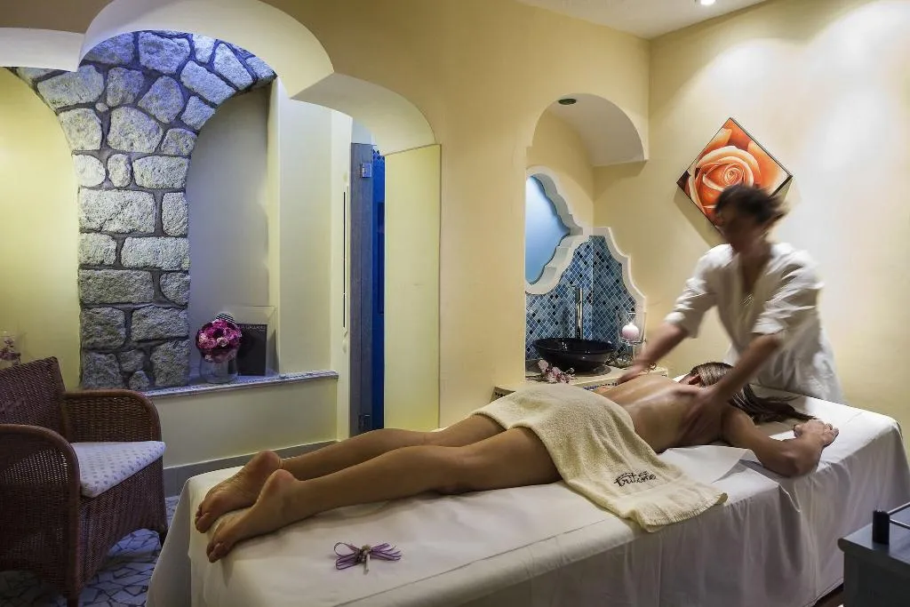Sports and Entertainment, Hotel Tritone Resort & Spa, Naples