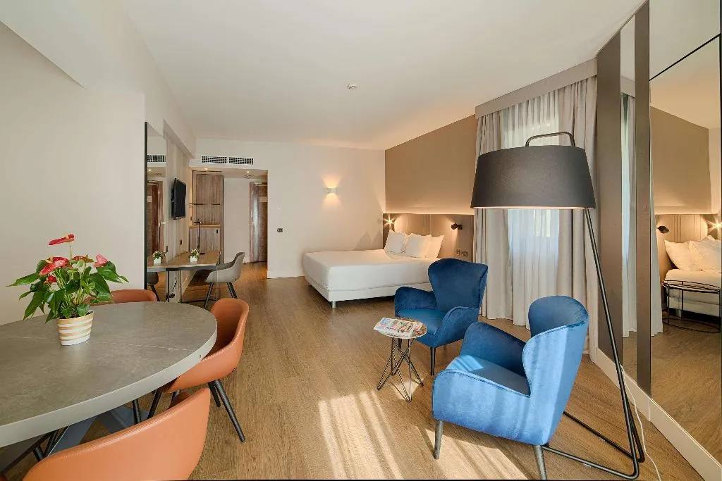 SUITE STANDARD Room, NH Roma Villa Carpegna, Rome