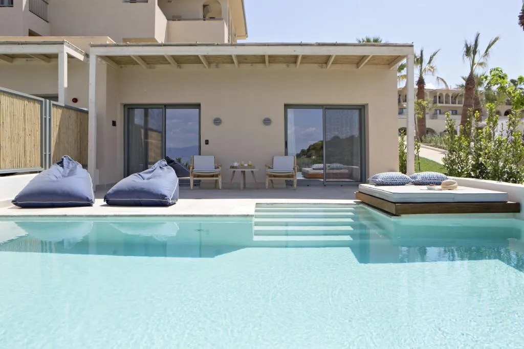 SUITE ONE BEDROOM Room, MERAVIA Leonardo Limited Edition, Halkidiki