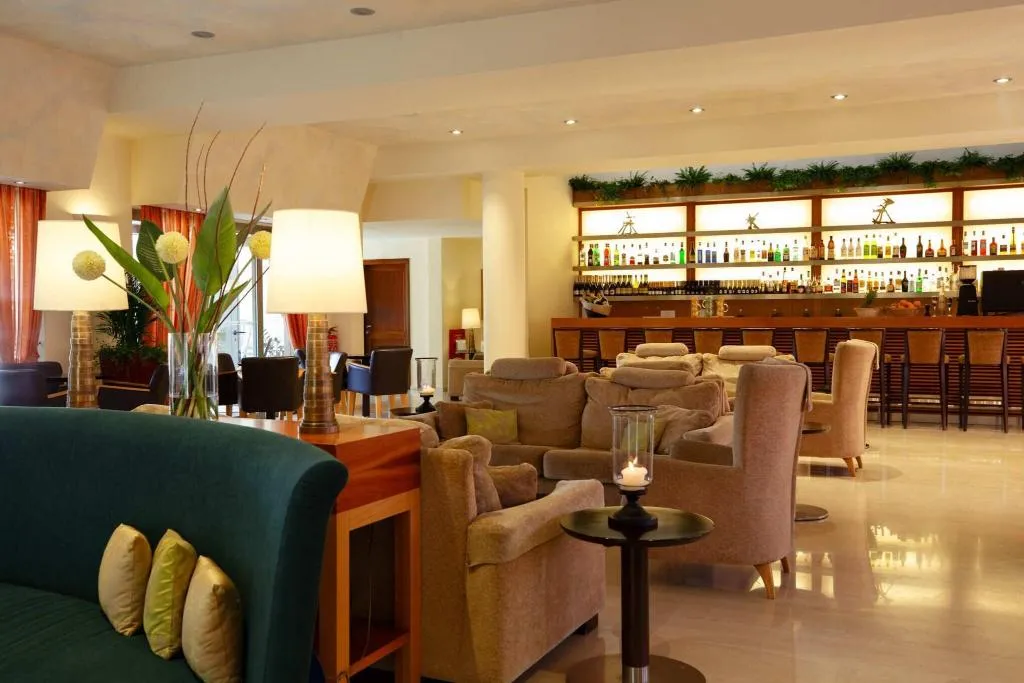 Lobby, Santa Marina Plaza, Crete