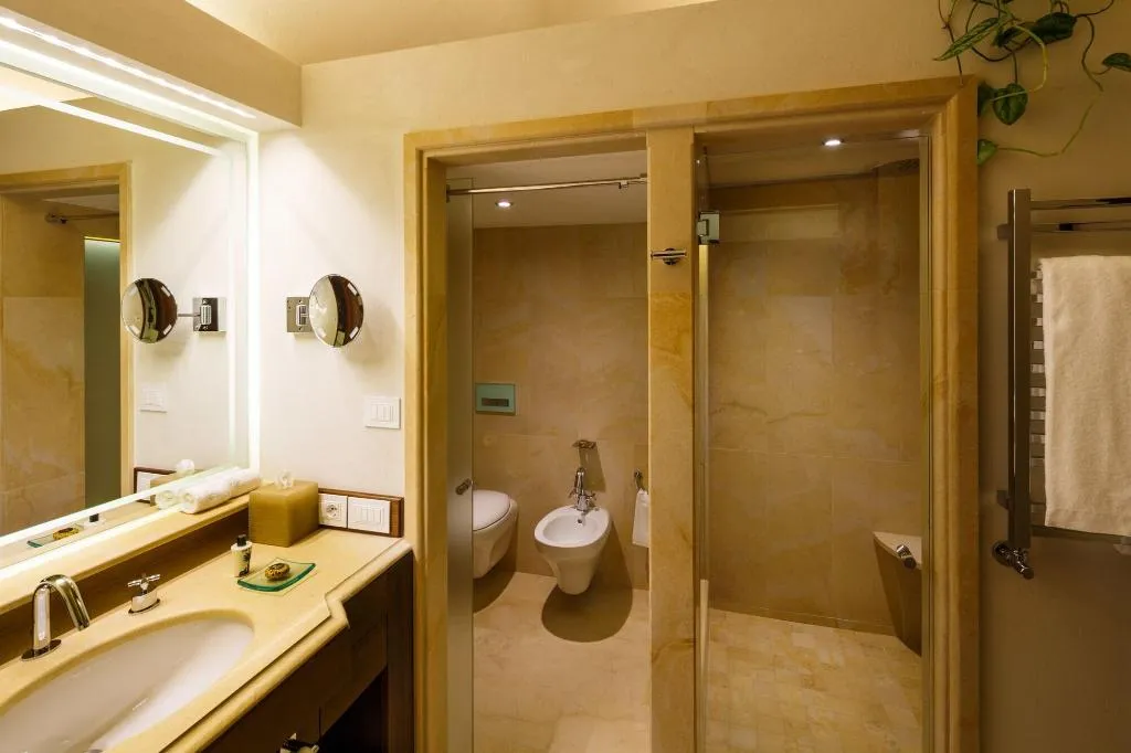 Room, Monastero Santa Rosa Hotel & Spa, Naples