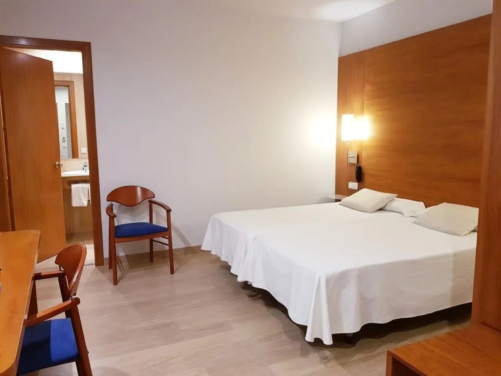 DOUBLE SINGLE USE STANDARD Room, Peninsular, Costa Brava
