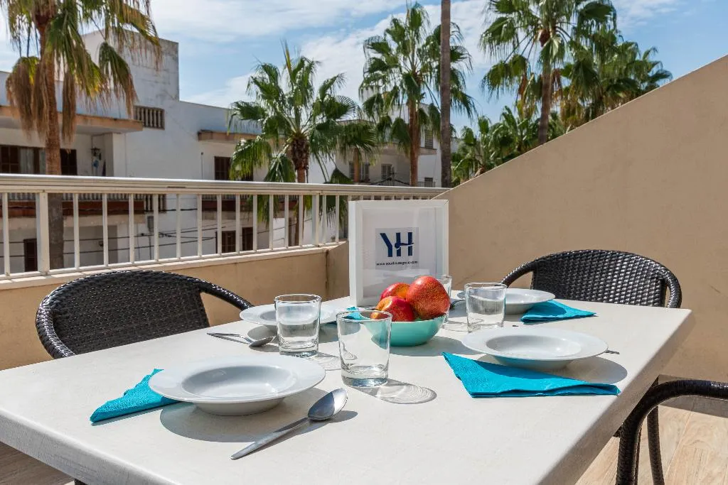 APARTMENT TWO BEDROOMS WITH TERRACE Room, Acapulco Apartments, Majorca