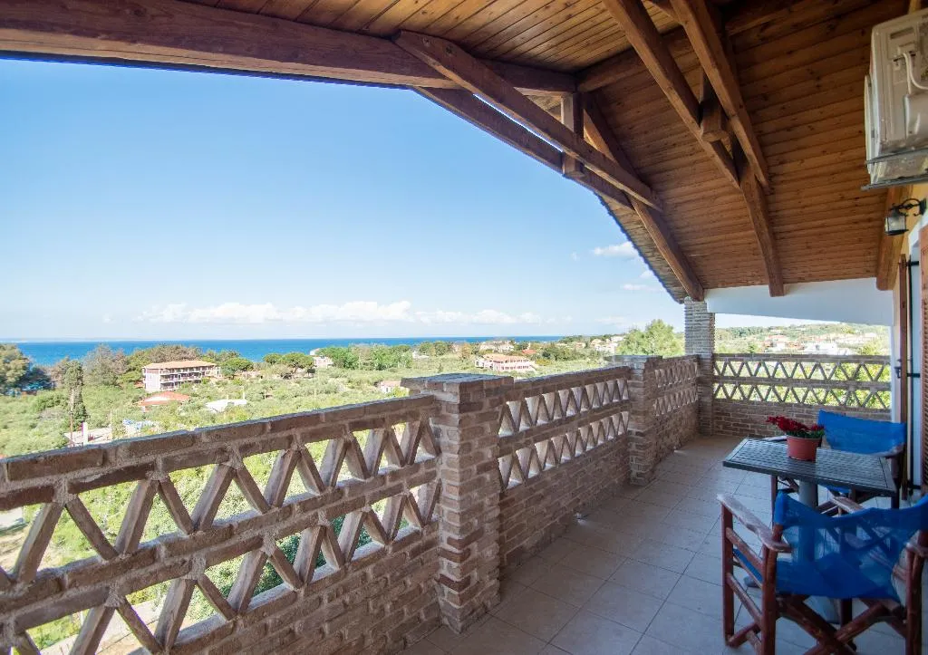 FAMILY ROOM THREE BEDROOMS WITH VIEWS Room, Aeolos Zante Villas, Zante