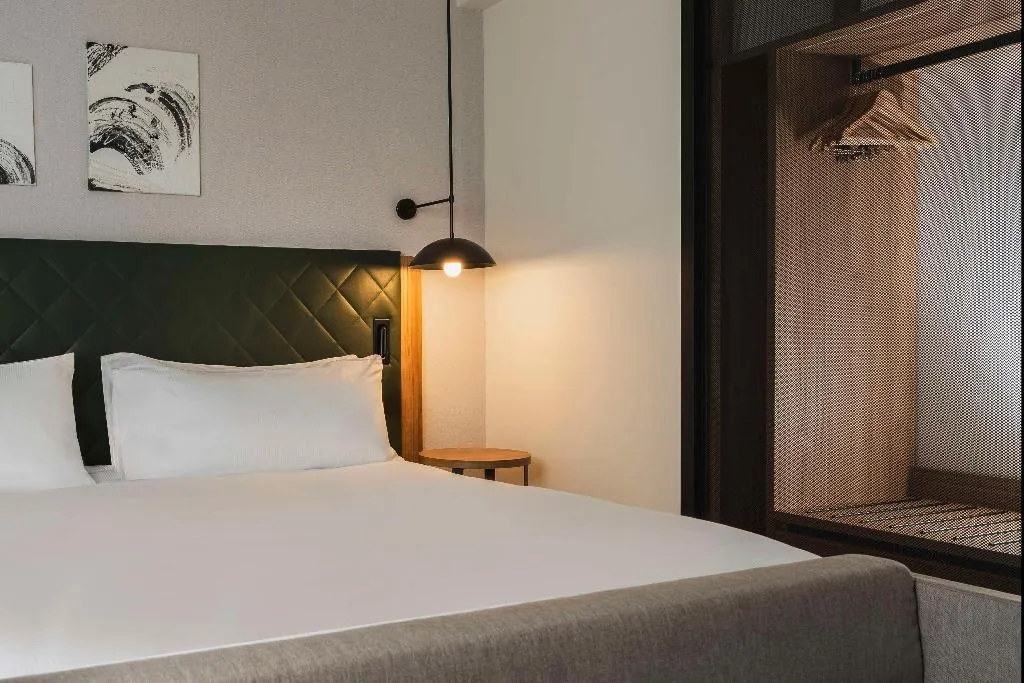 FAMILY ROOM KING SIZE BED Room, Hilton Garden Inn Padova City Centre, Venice