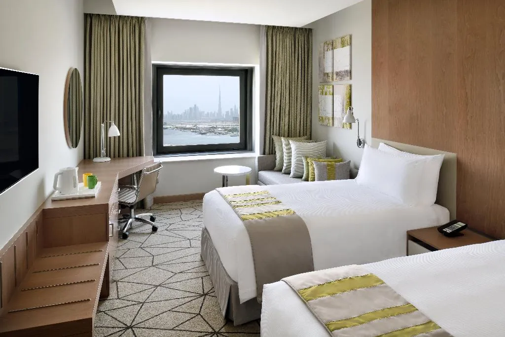 TWIN WITH TERRACE Room, Holiday Inn & Suites Dubai Festival City, Dubai