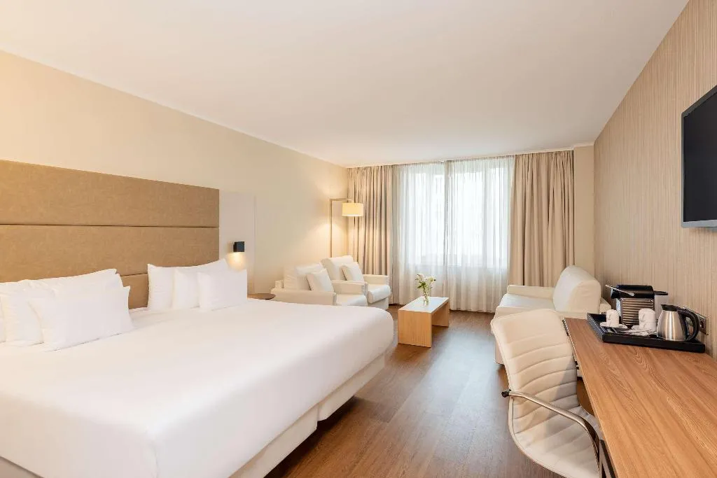 DOUBLE STANDARD Room, NH Collection Berlin Mitte am Checkpoint Charlie, Berlin