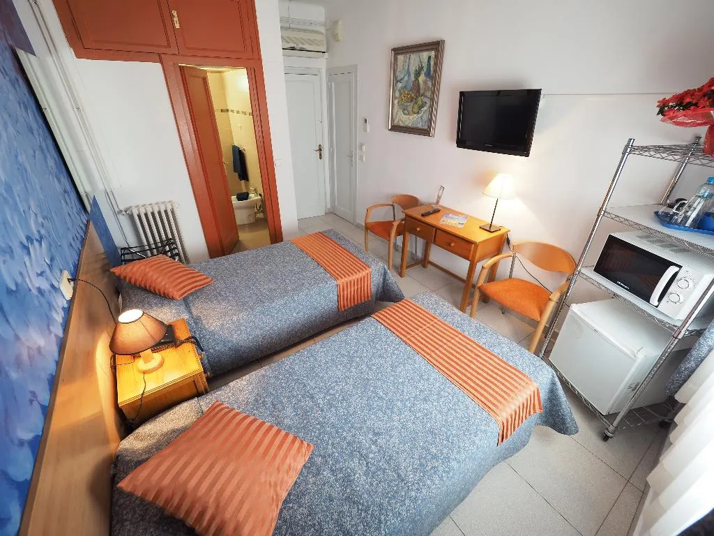 Double or Twin CLASSIC Room, Montserrat, Costa Brava
