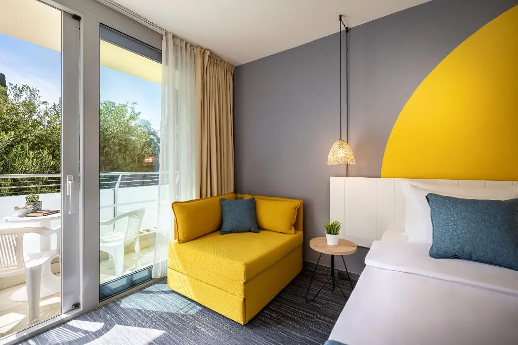 TRIPLE SUPERIOR Room, Sunny Dubrovnik by Valamar, Dubrovnik