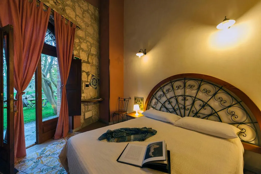 Double or Twin SUPERIOR Room, Villa dei Papiri, Catania