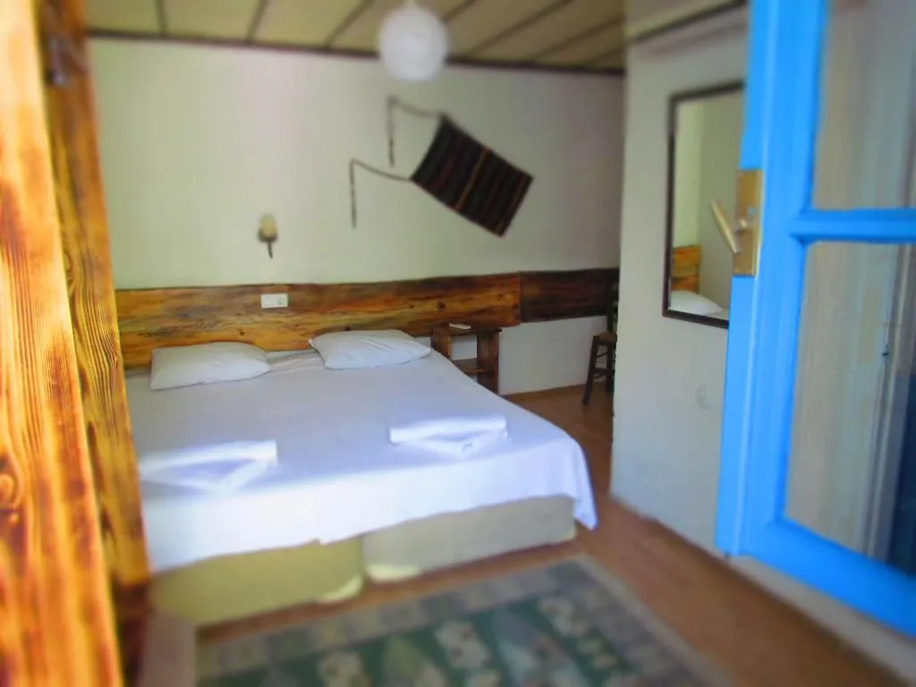 Room, Amazon Antique, Izmir