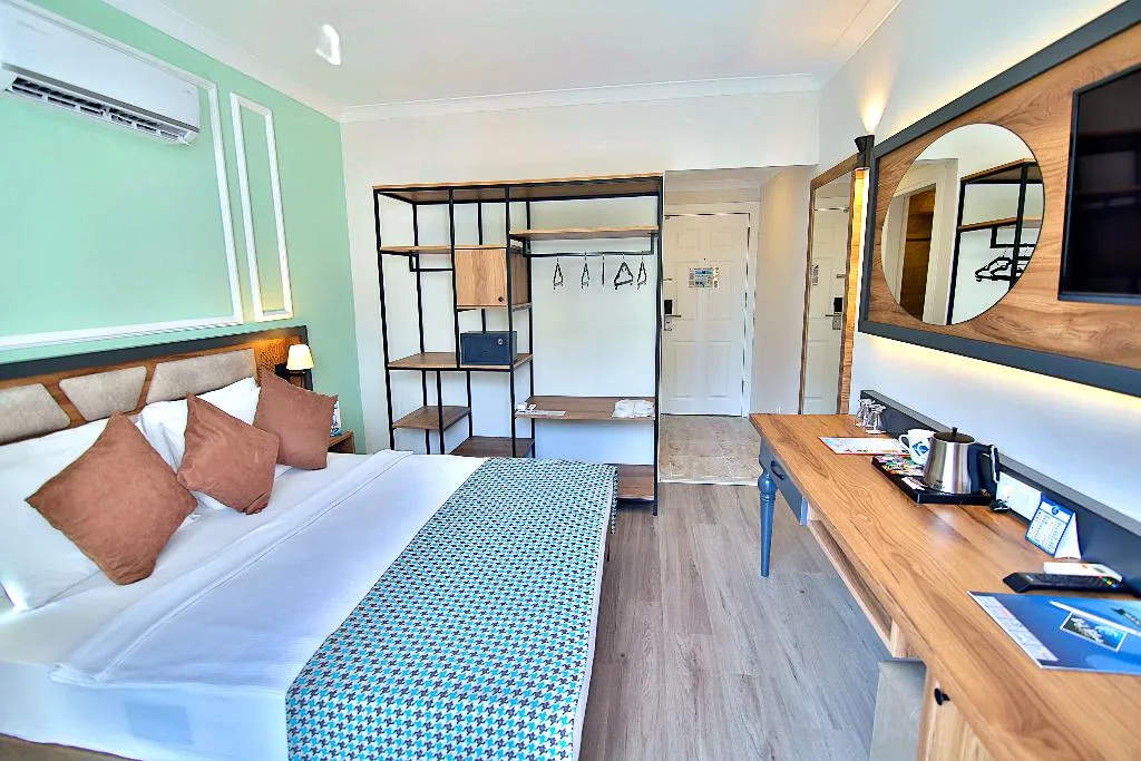 DOUBLE SUPERIOR Room, Club Big Blue Suite Hotel, Antalya
