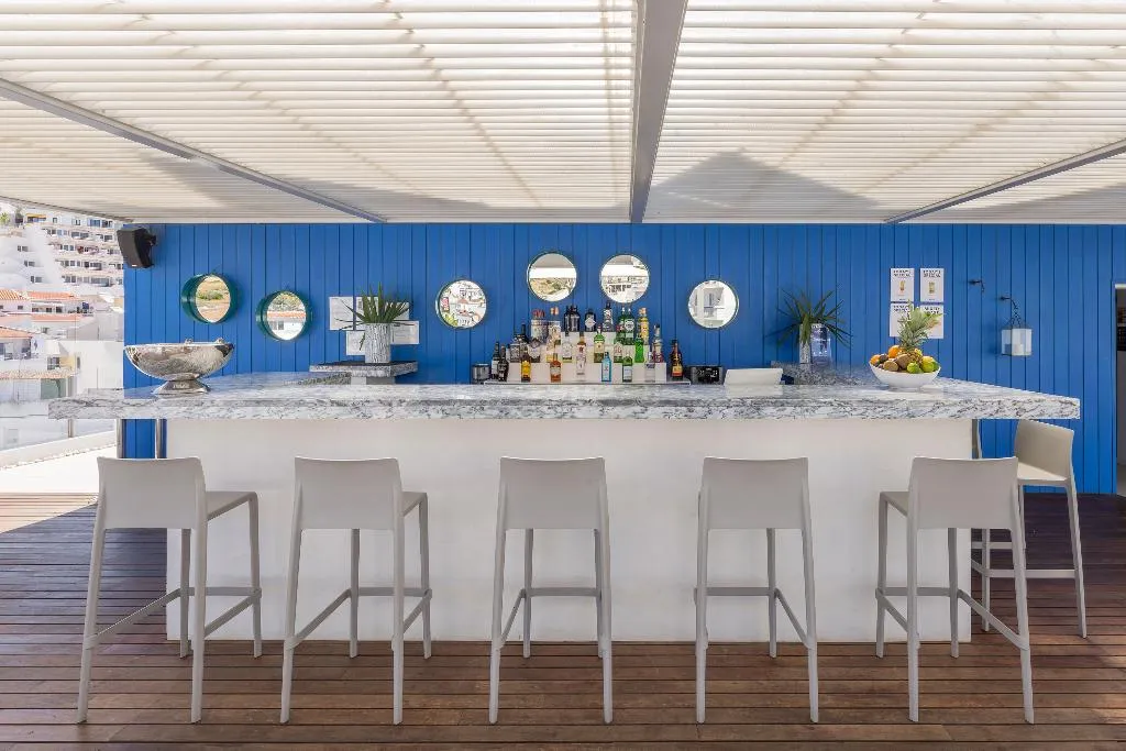 Bar, Baltum, Algarve