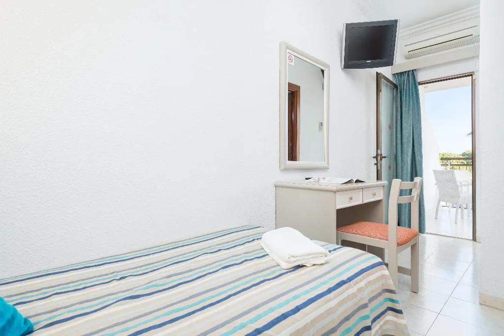 SINGLE STANDARD Room, More, Majorca