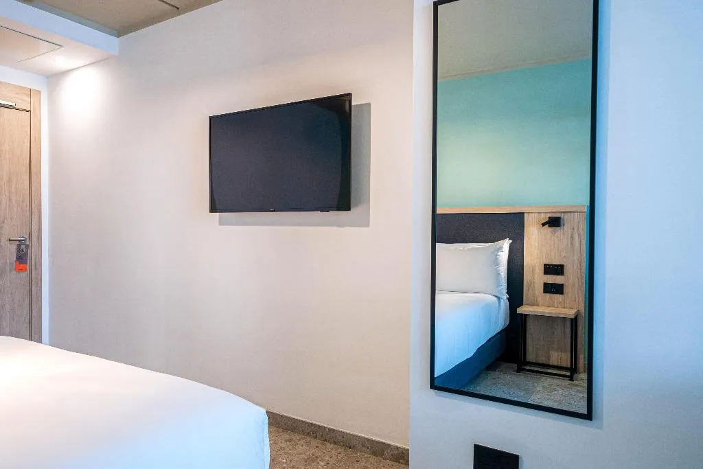DOUBLE KING SIZE BED Room, Hotel Scirocco St Julian's Affiliated By Melia, Malta