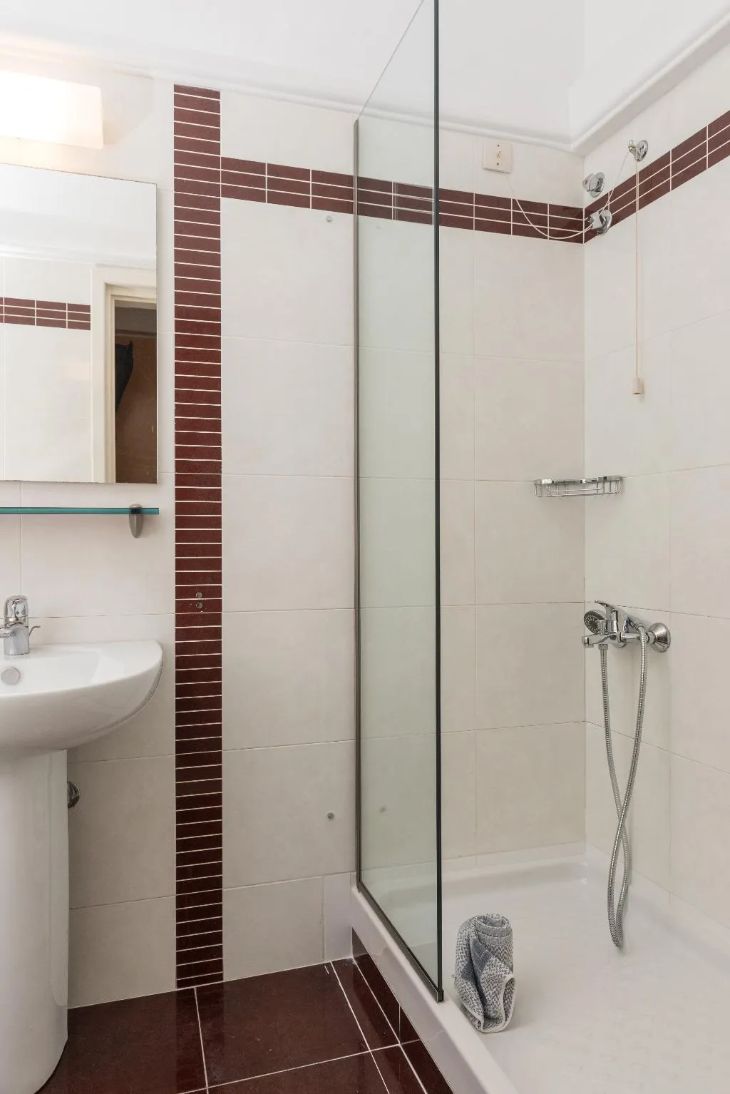 Double or Twin ECONOMY Room, Regina Mare Hotel, Thessaloniki