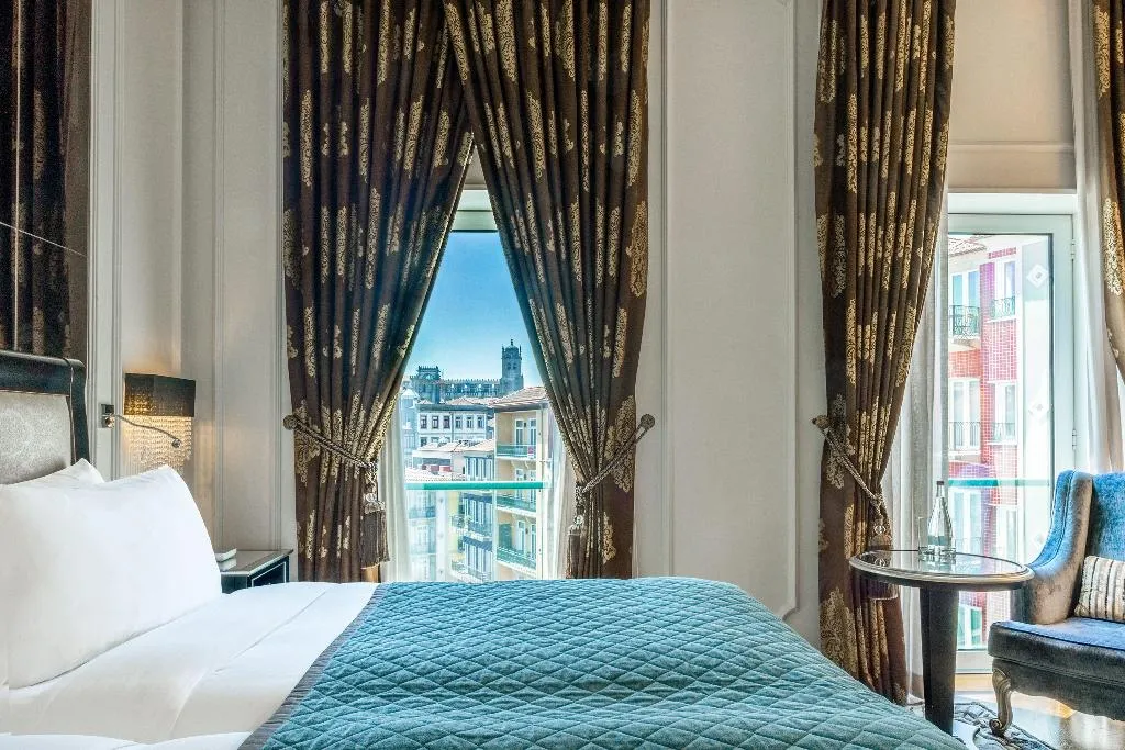 TWIN CLASSIC Room, InterContinental Porto Palacio das Cardosas, Porto