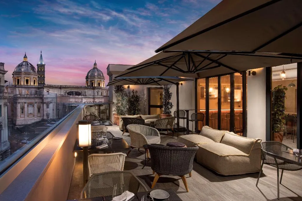 Bar, DoubleTree by Hilton Rome Monti, Rome