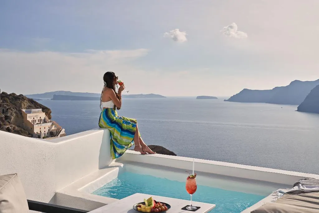 SUITE HONEYMOON Room, Charisma Suites, Santorini