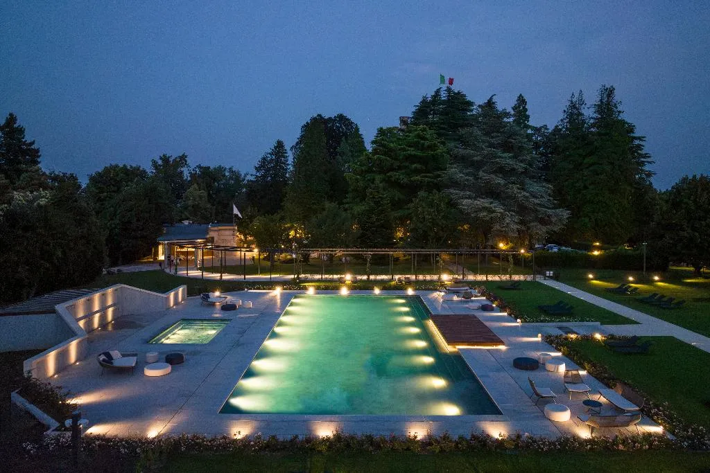 Pool, I Palazzi - Palace Grand Hotel Varese, Milan