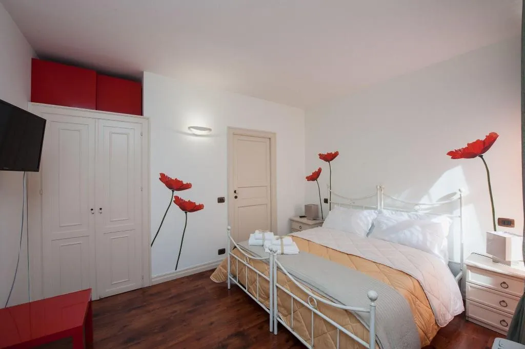 Room, Garibaldi 61, Catania