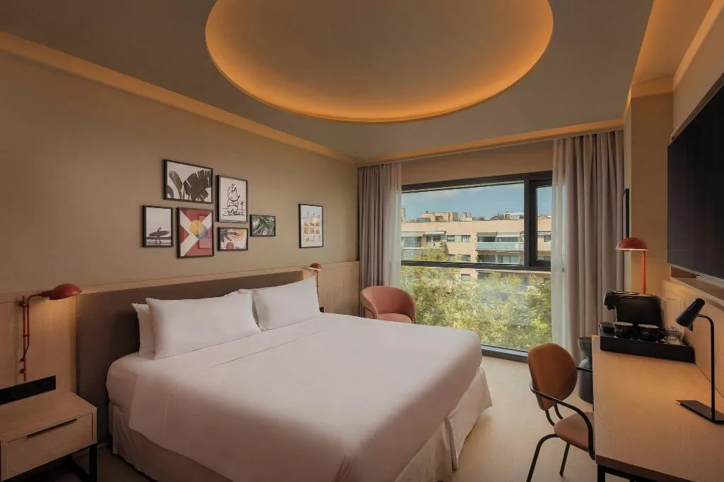 DOUBLE CITY VIEW KING BED Room, Four Points by Sheraton Barcelona Diagonal, Barcelona