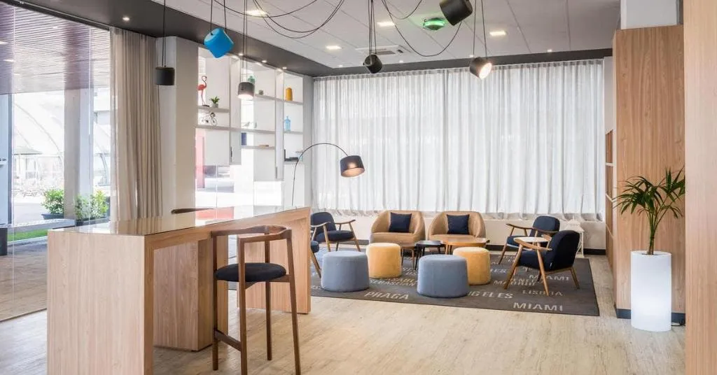 Lobby, Madrid Airport Suites Affiliated By Melia, Madrid