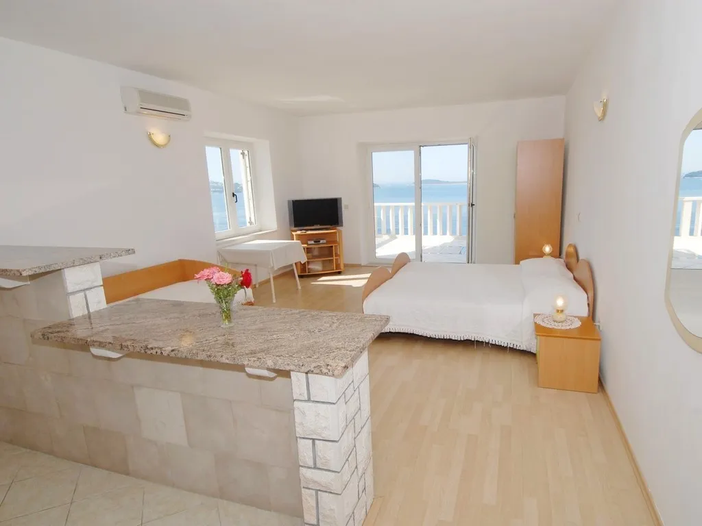 APARTMENT CAPACITY 3 Room, Marnic Apartments, Dubrovnik