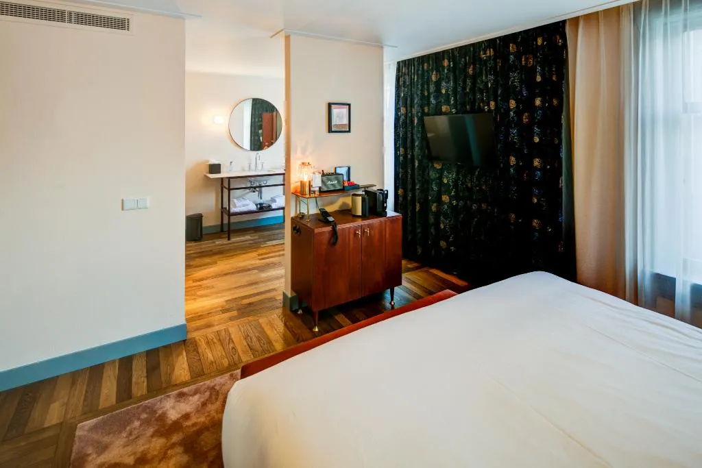 DOUBLE DELUXE Room, Hotel Mercier, Amsterdam