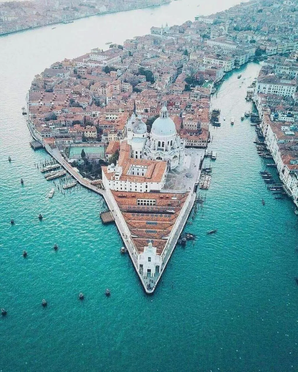 General view, Friendly Venice, Venice