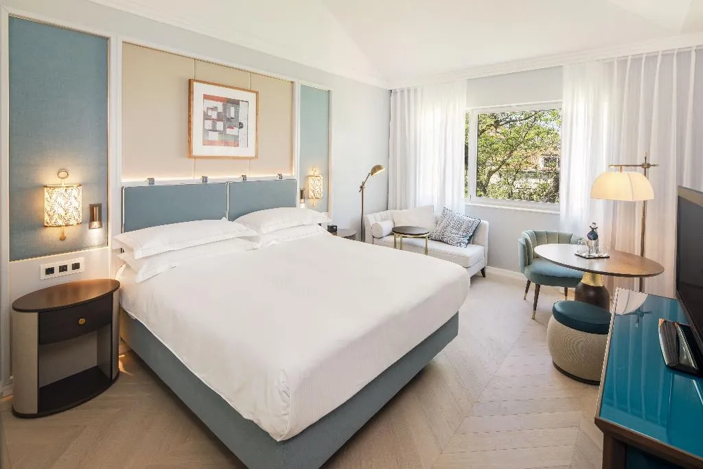 DOUBLE SUPERIOR Room, Hilton Imperial, Dubrovnik