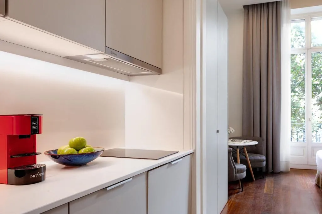 Double or Twin STANDARD Room, Duquesa Suites, Barcelona