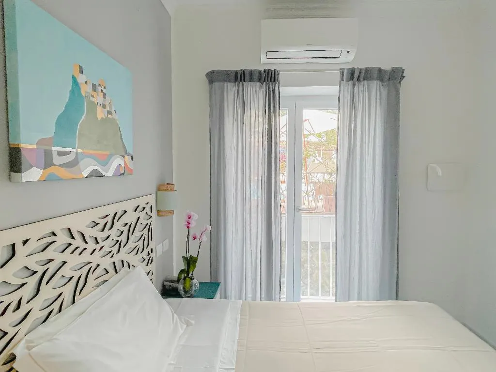 Double or Twin STANDARD Room, Lord Byron, Naples