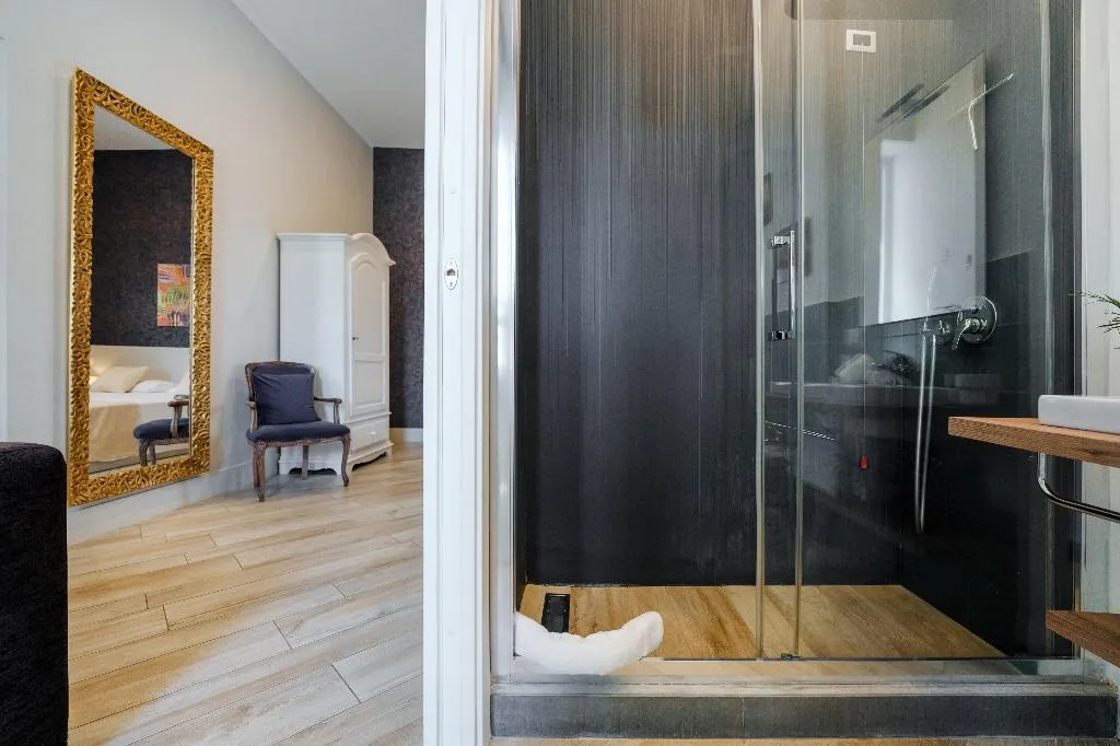 DOUBLE DELUXE Room, It's Room Naples, Naples