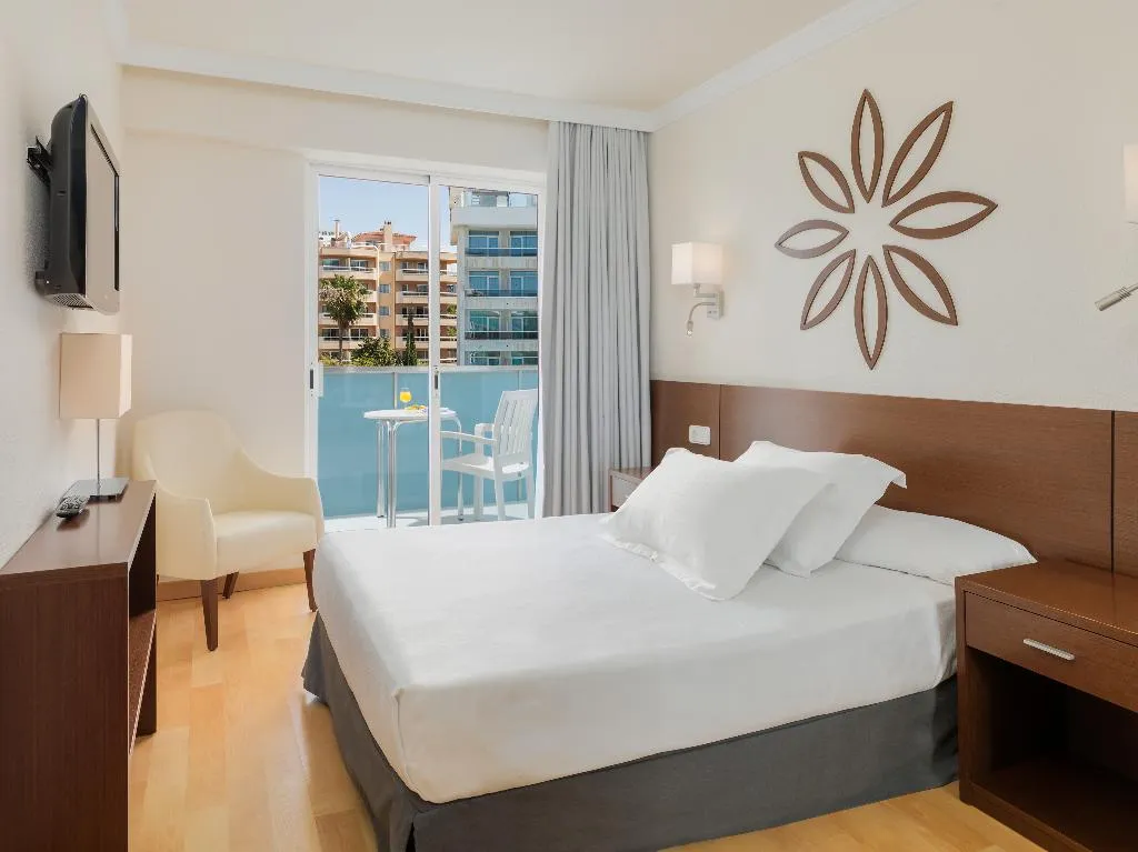 DOUBLE POOL VIEW Room, H10 Delfin Only adults, Costa Dorada