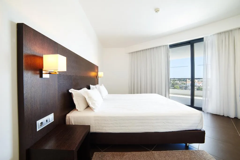 SUITE DELUXE Room, RR Alvor Baia Resort, Algarve