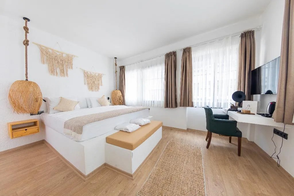 Room, Gran Via Hotel, Izmir