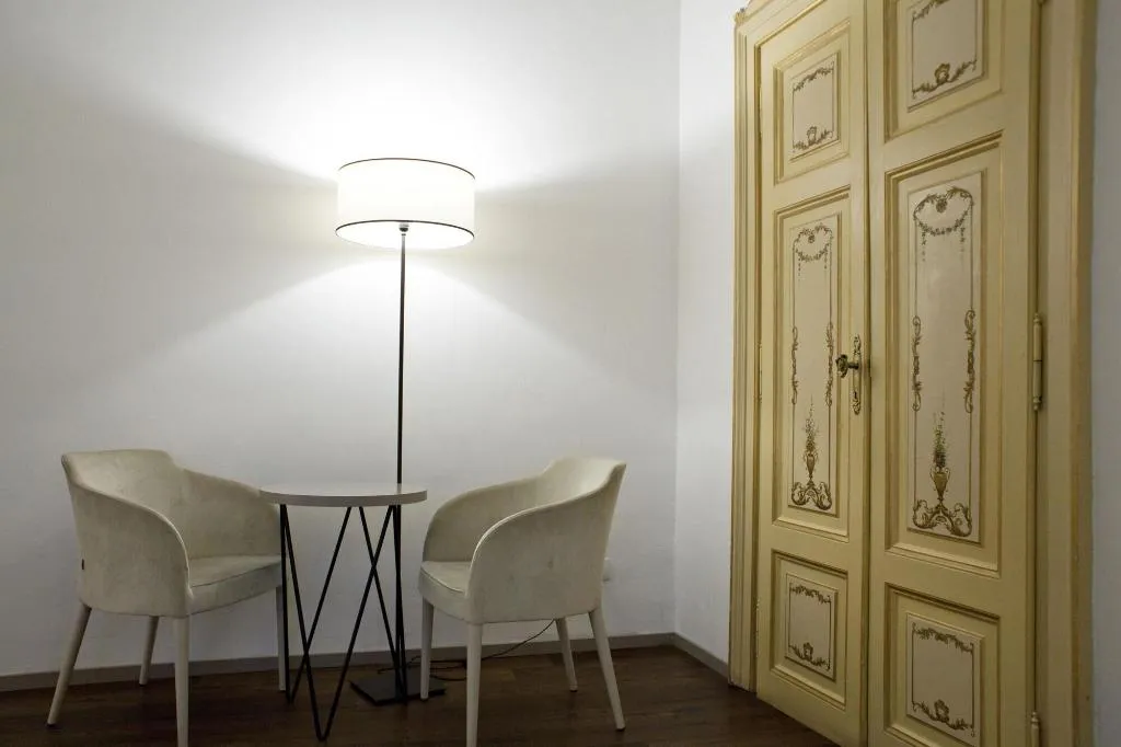 Room, Piazza Farnese Luxury Suites, Rome