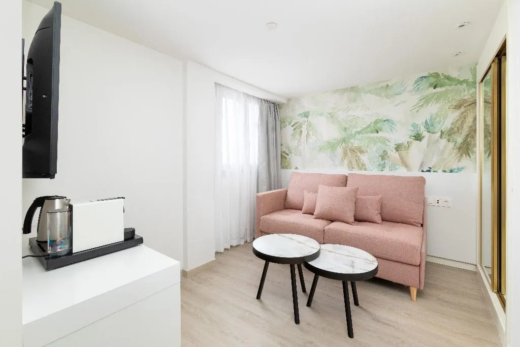 Double or Twin SUPERIOR Room, Hotel Cristina by Tigotan Las Palmas, Gran Canaria