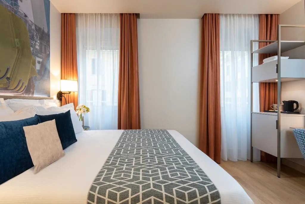 Double or Twin DELUXE Room, Leonardo Boutique Hotel Rome Termini, Rome