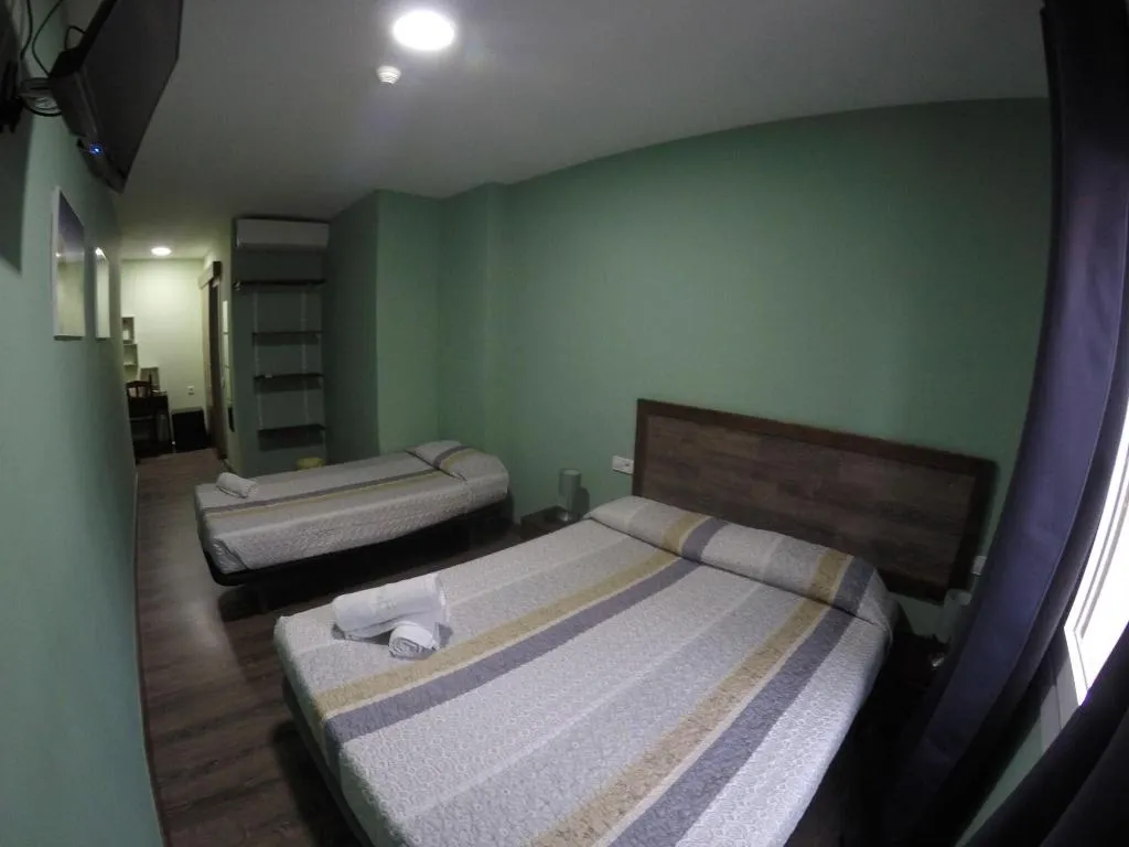 Room, L'Hostalet d'Arenys de Mar, Barcelona