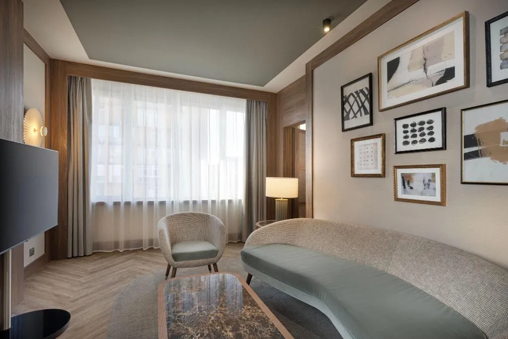 SUITE KING SIZE BED Room, AC Madrid Cuzco, Madrid