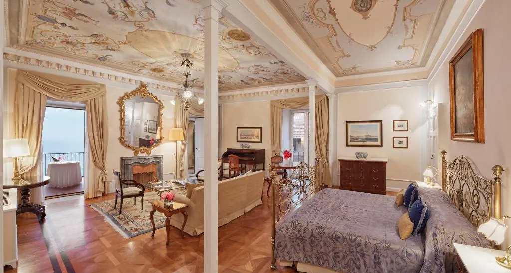SUITE STANDARD Room, Grand Hotel Excelsior Vittoria Spa, Naples