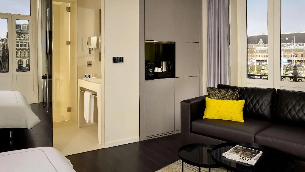 DOUBLE EXECUTIVE Room, Park Plaza Victoria Amsterdam, Amsterdam