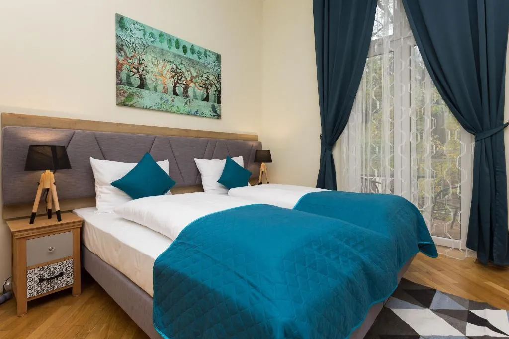 Room, 1898 Parkside Boutique Residence, Krakow
